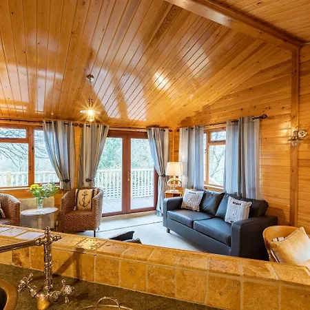 Lakeshaven Holiday home